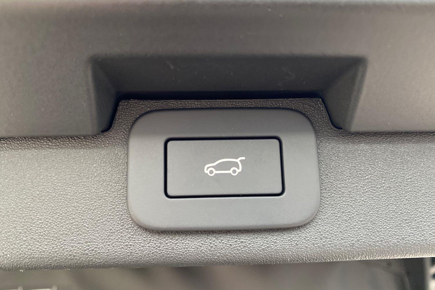 Land Rover Discovery view 45