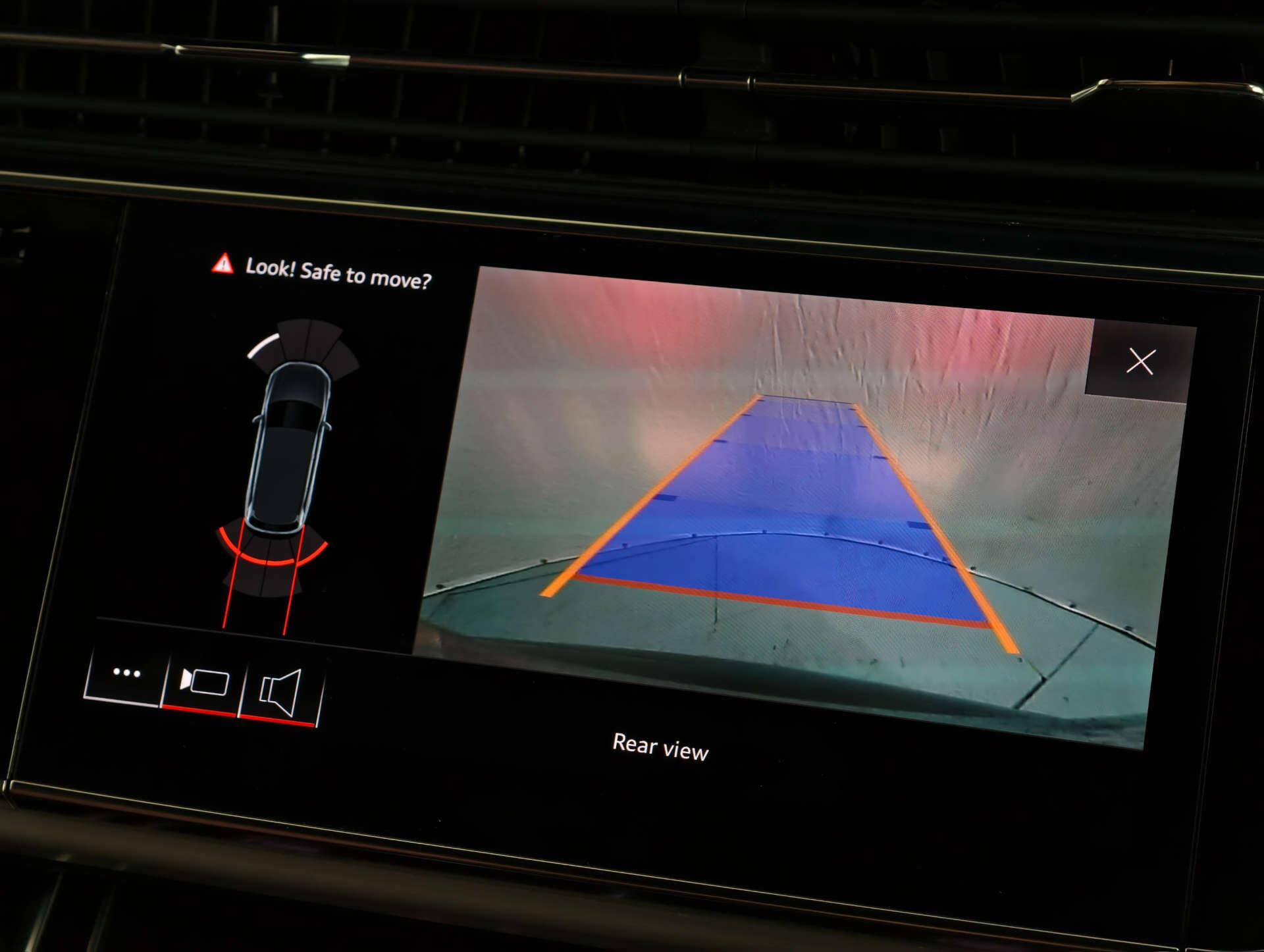 Audi SQ7 view 33