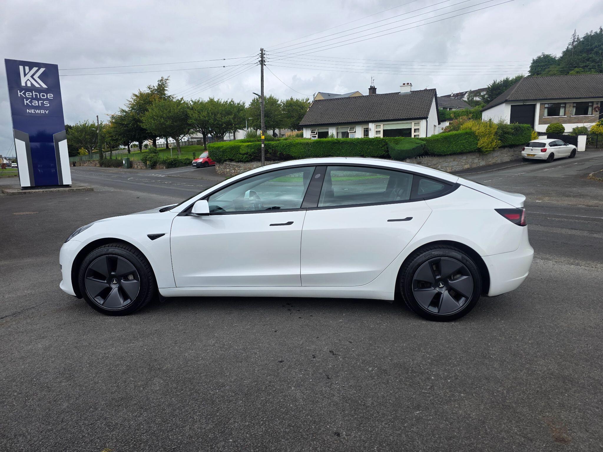 Tesla Model 3 view 6