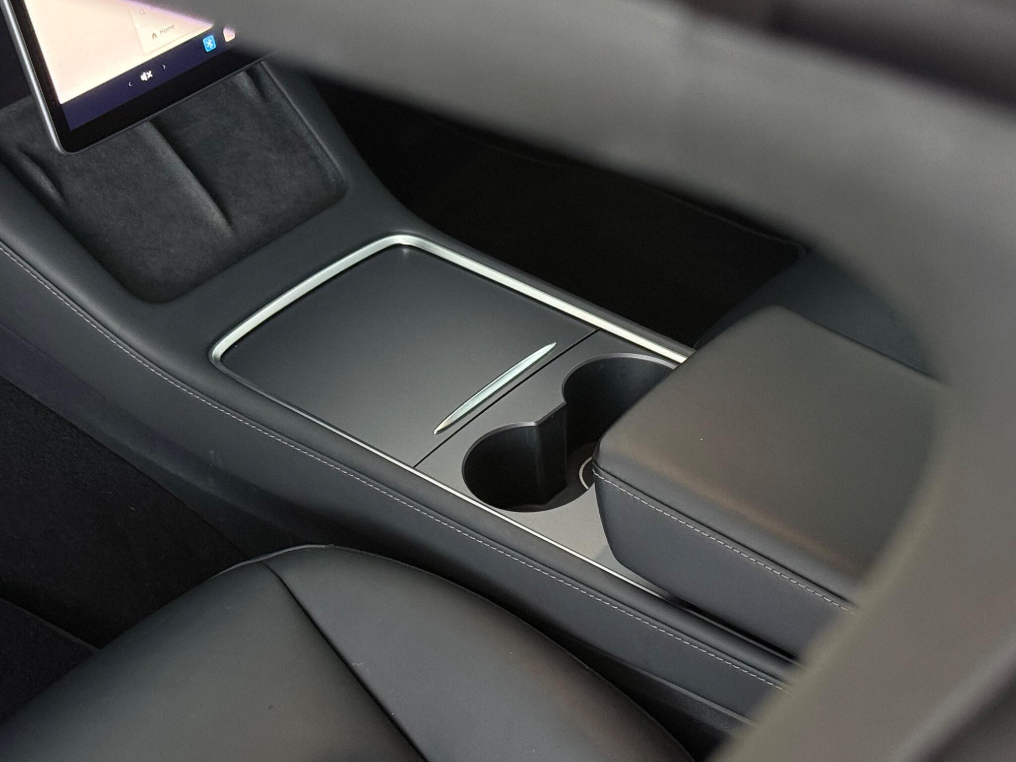 Tesla Model 3 view 36