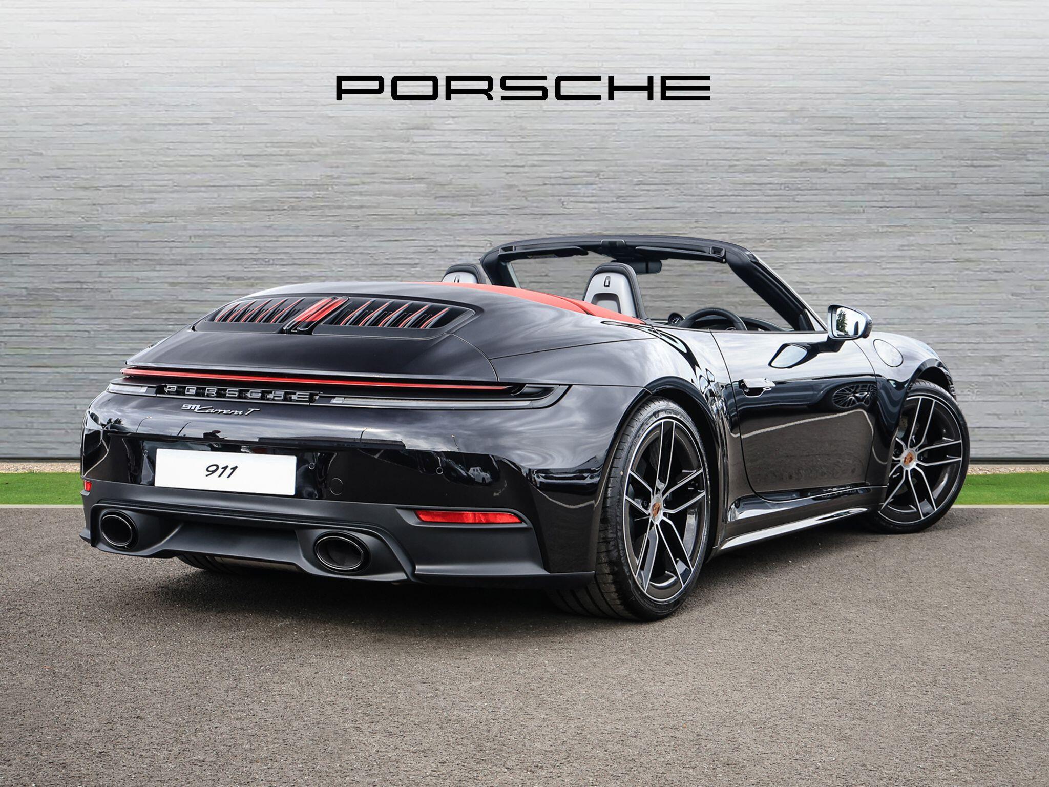 Porsche 911 view 12