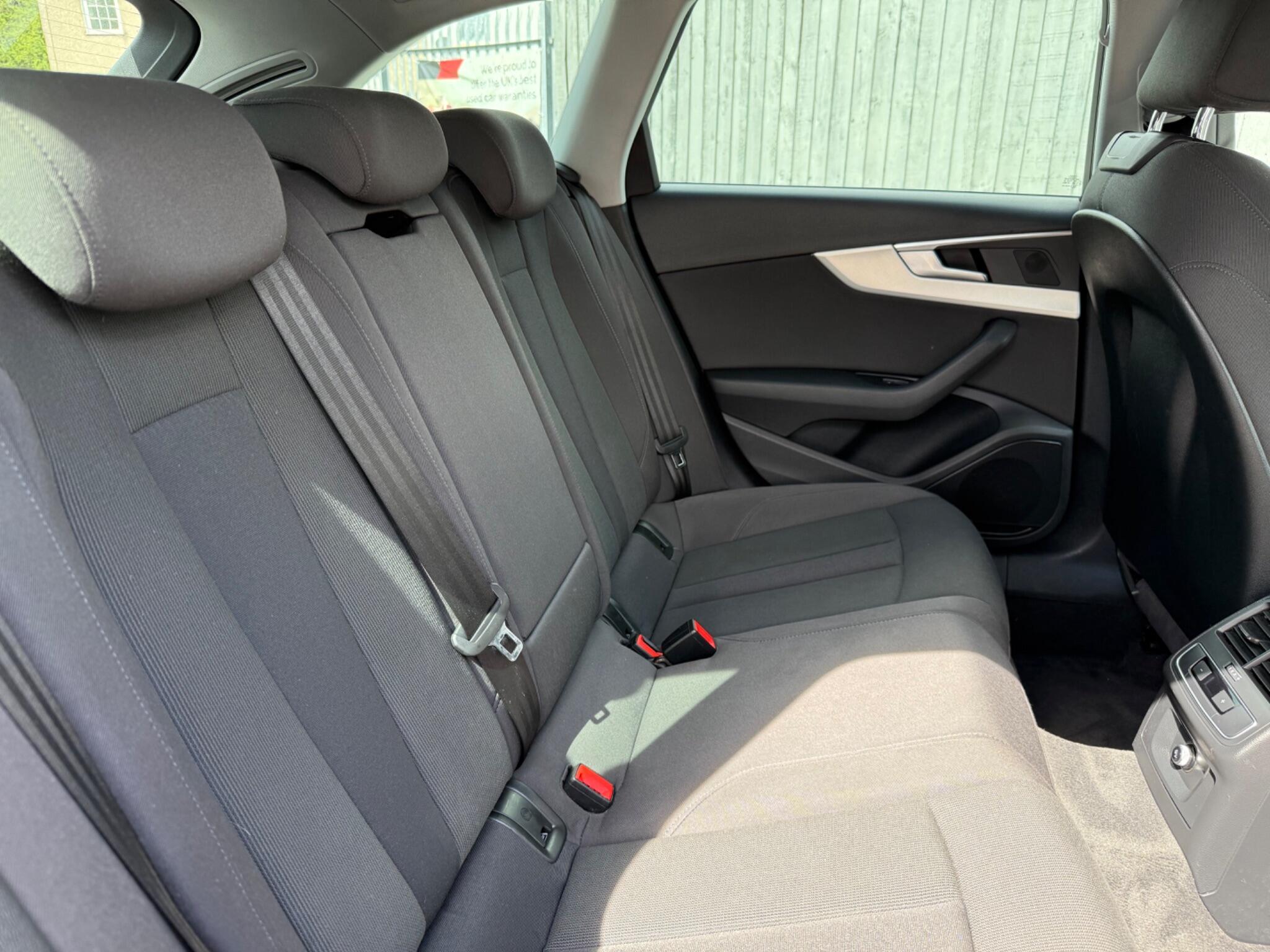 2016 Audi A4 Avant 3.0 TDI V6 Sport S Tronic quattro Euro 6 (s/s) 5dr • 105,600 miles image 26