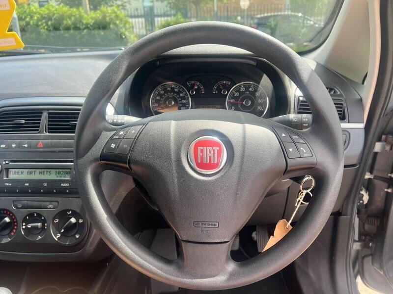 Fiat Grande Punto view 22