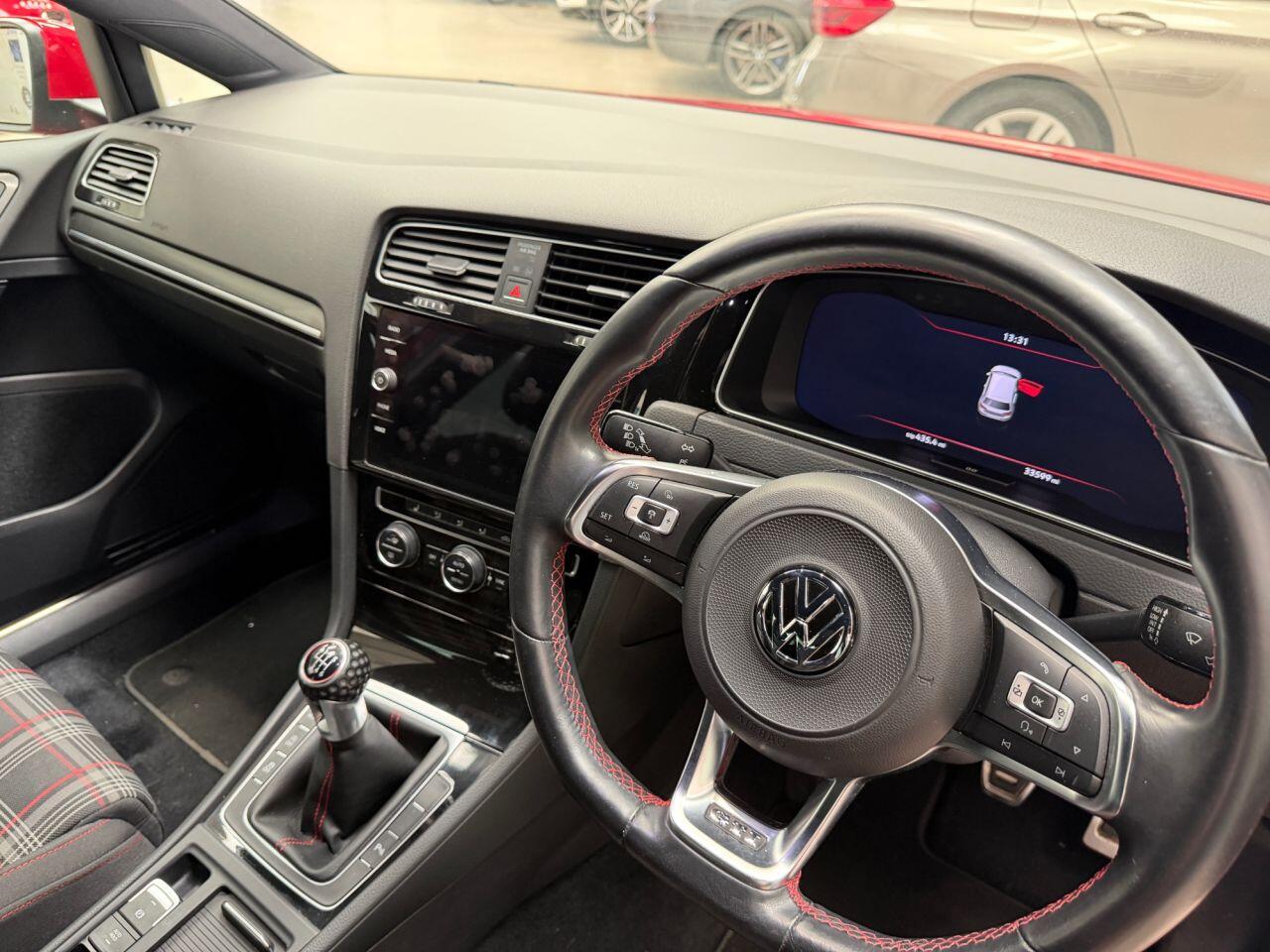 Volkswagen Golf view 7