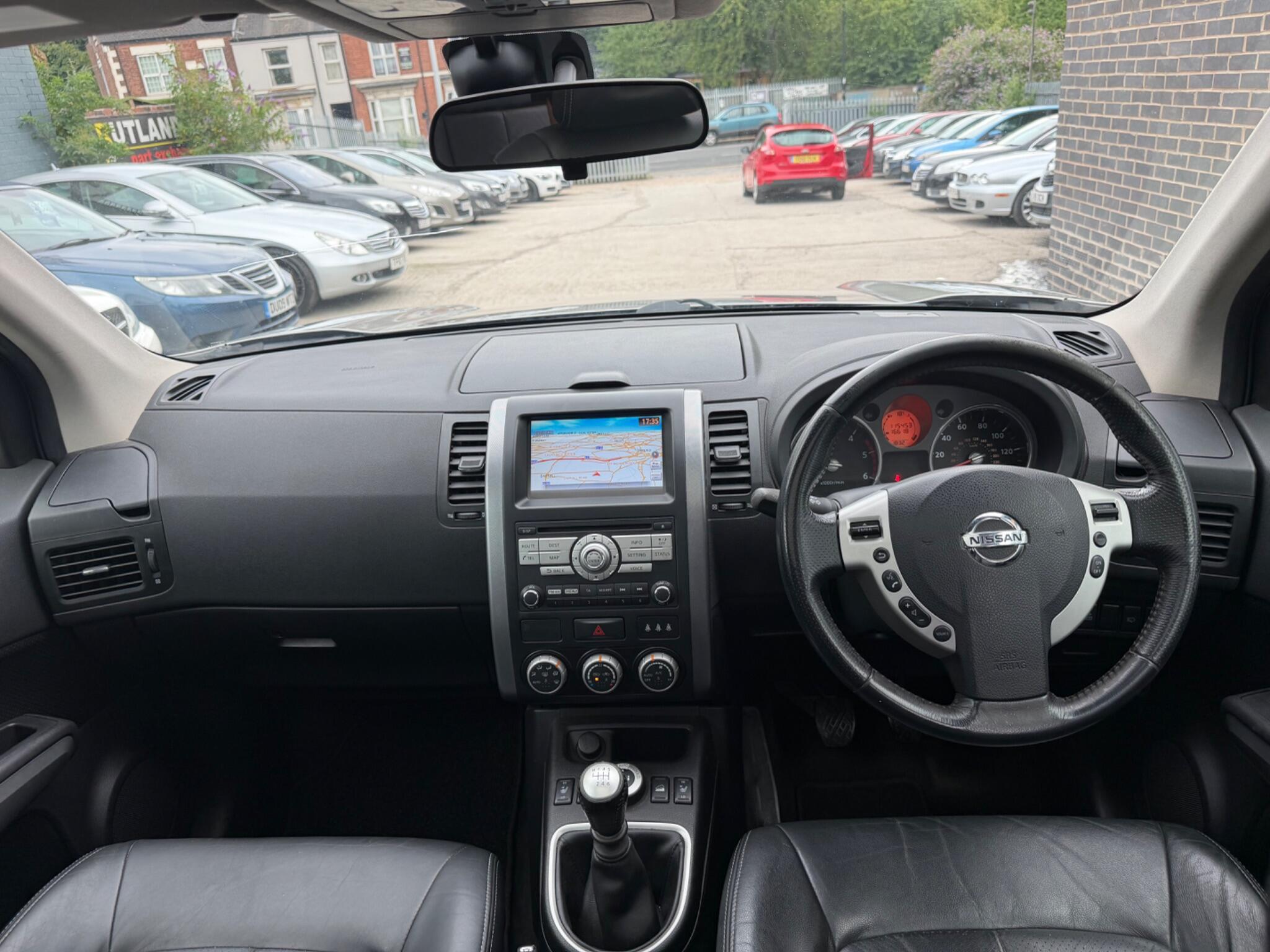 Nissan X-Trail view 24