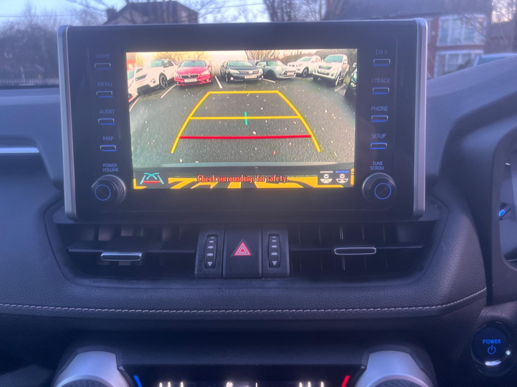 2019 Toyota RAV4 2.5 VVT-h Design CVT Euro 6 (s/s) 5dr • 116,015 miles image 26