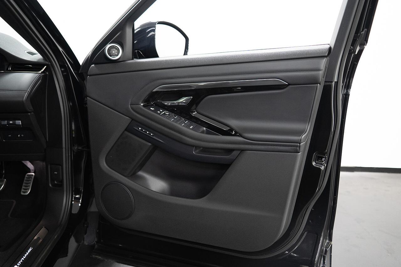 Land Rover Range Rover Evoque view 20