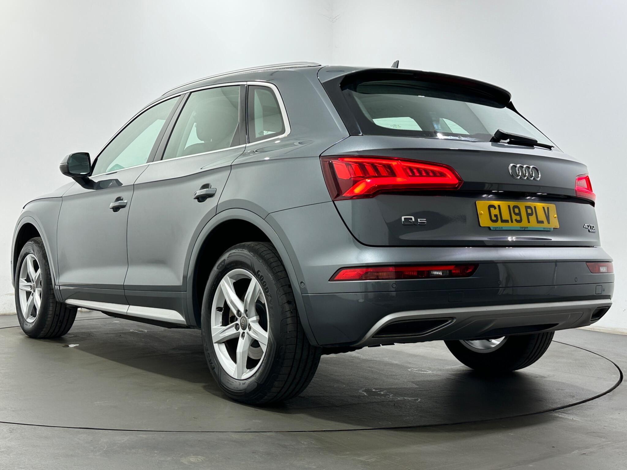 Audi Q5 view 51