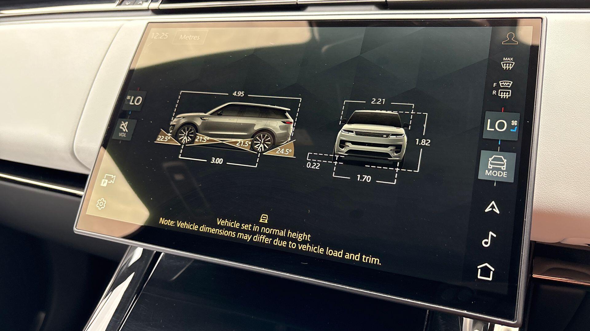 Land Rover Range Rover Sport view 43