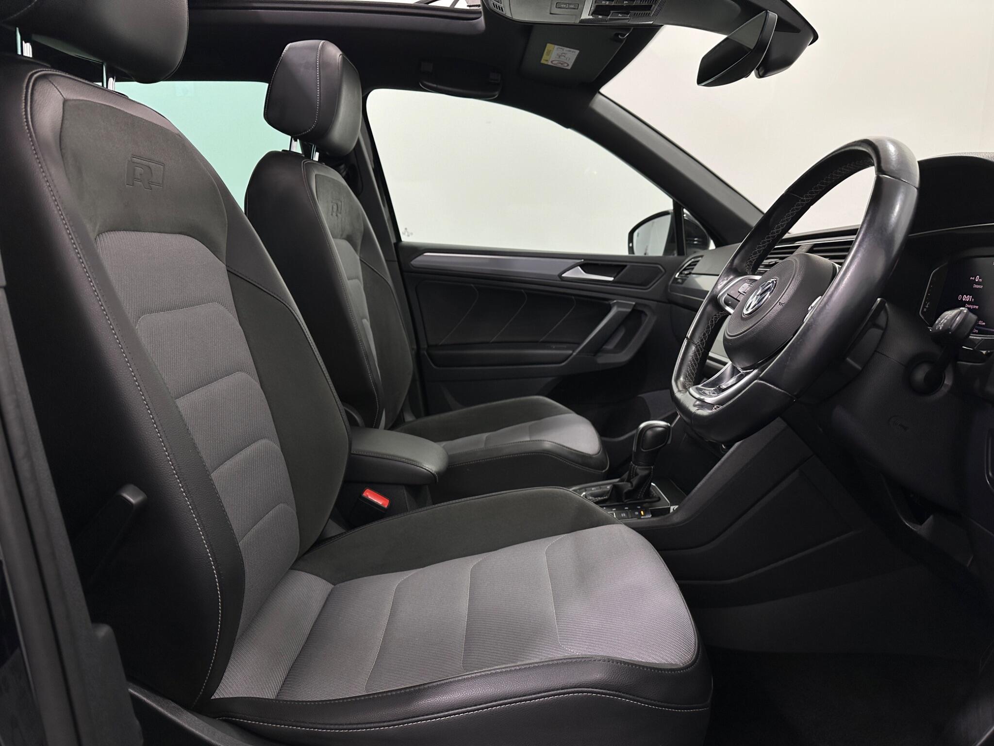 Volkswagen Tiguan view 32
