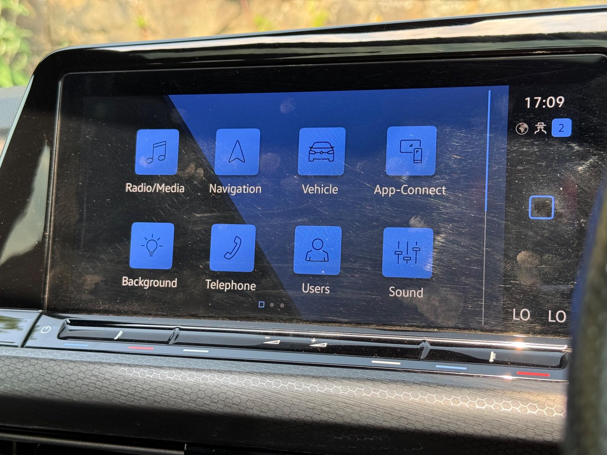 Volkswagen Golf view 23