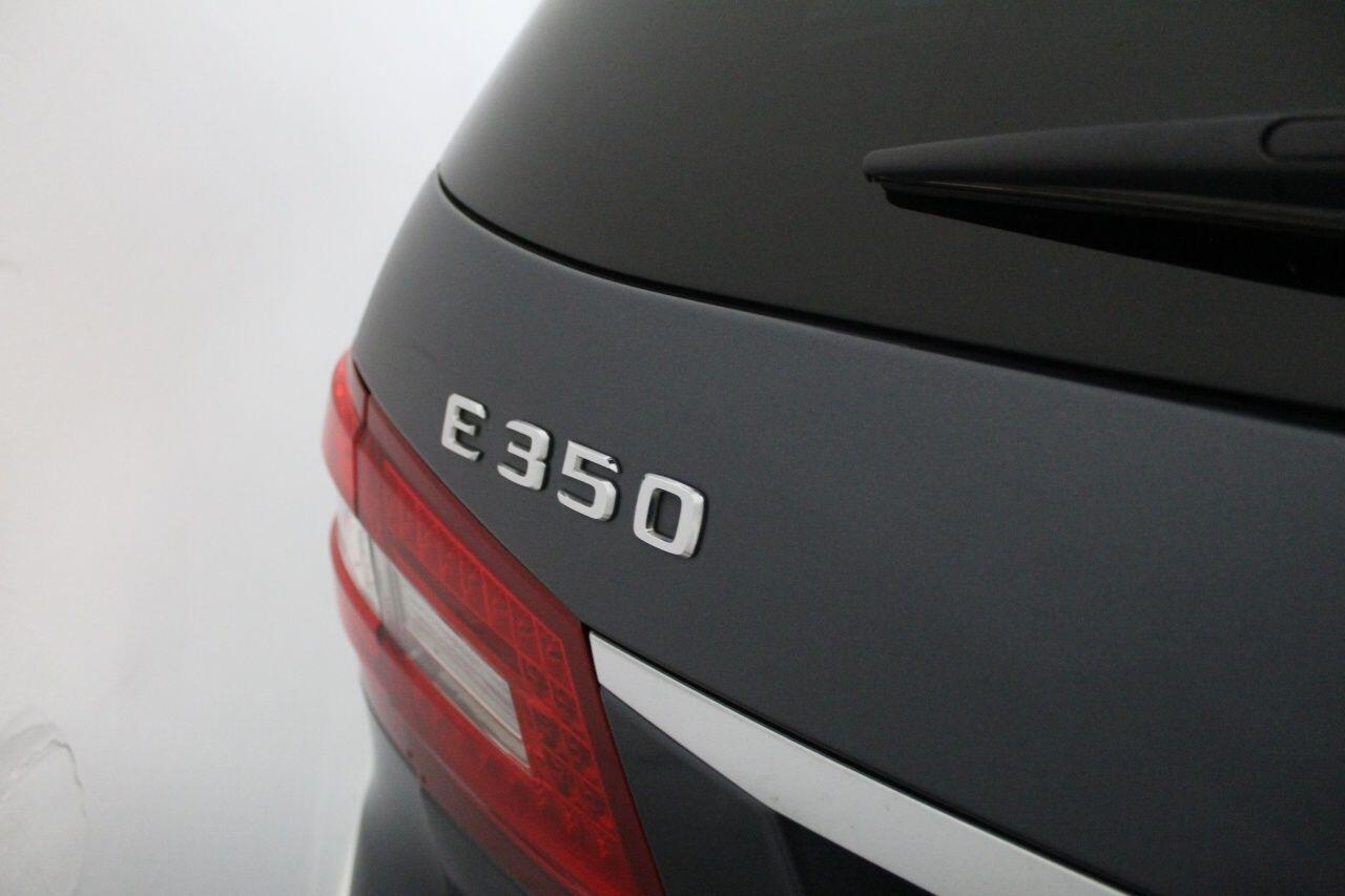 Mercedes-Benz E-Class view 16
