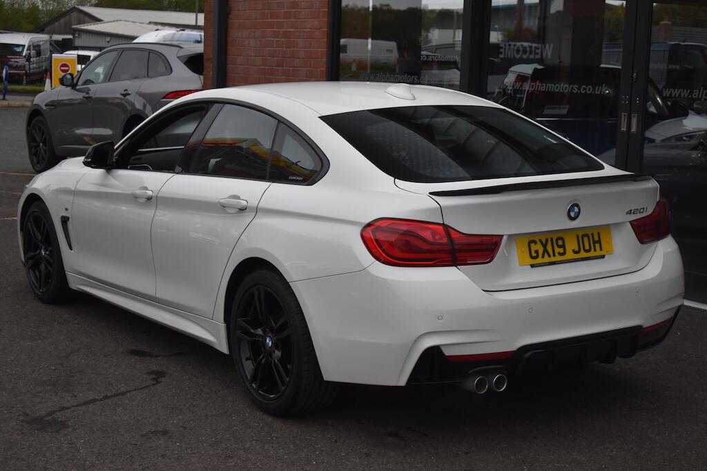 BMW 4 Series view 20