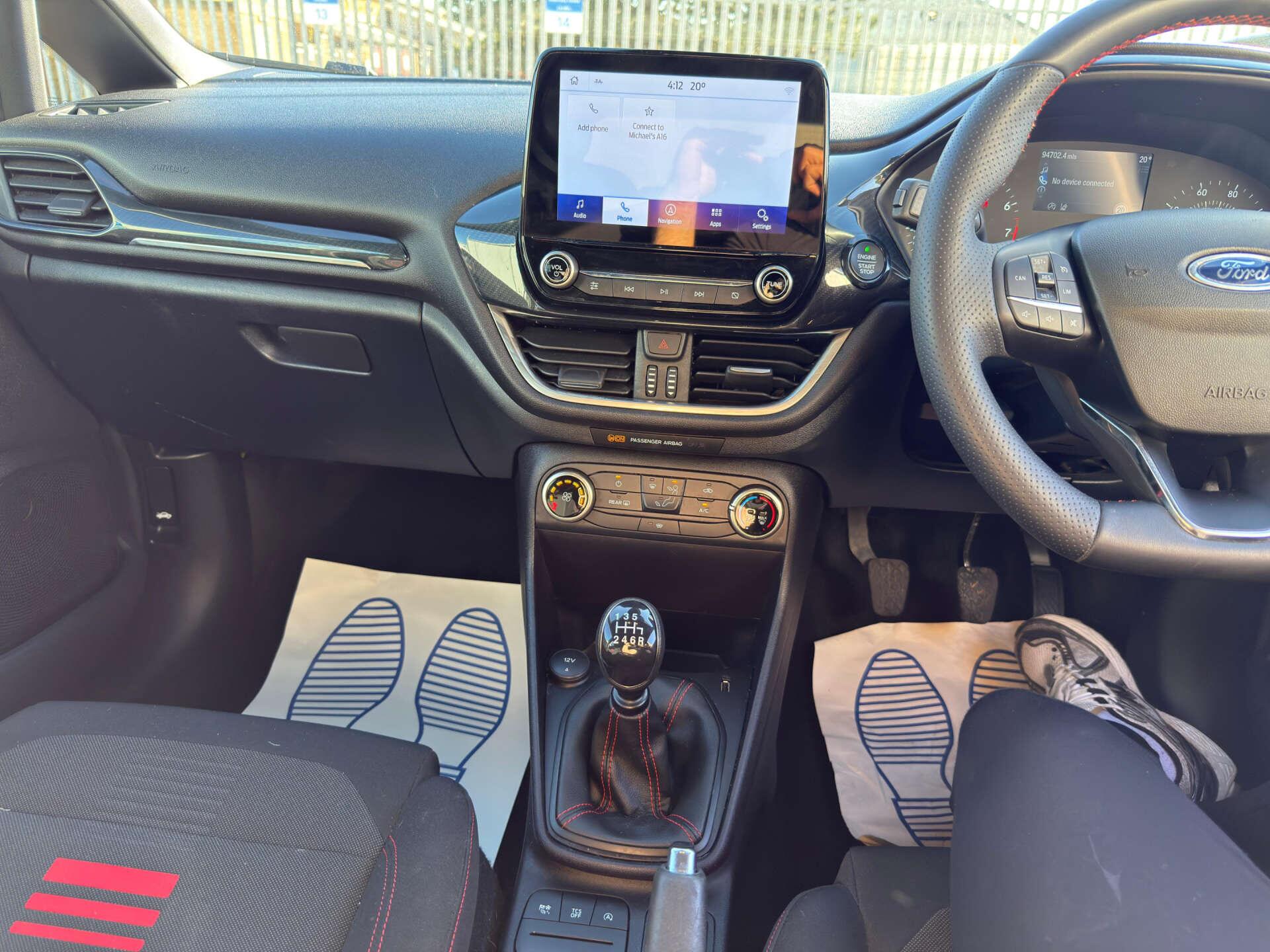 Ford Fiesta view 17