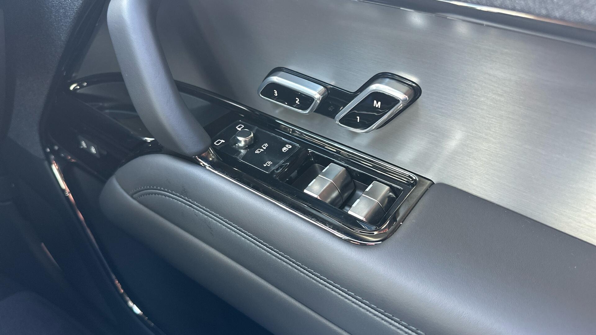 Land Rover Range Rover Sport view 63