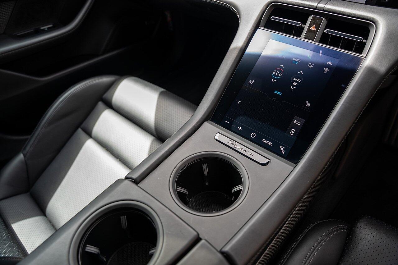 Porsche Taycan view 46