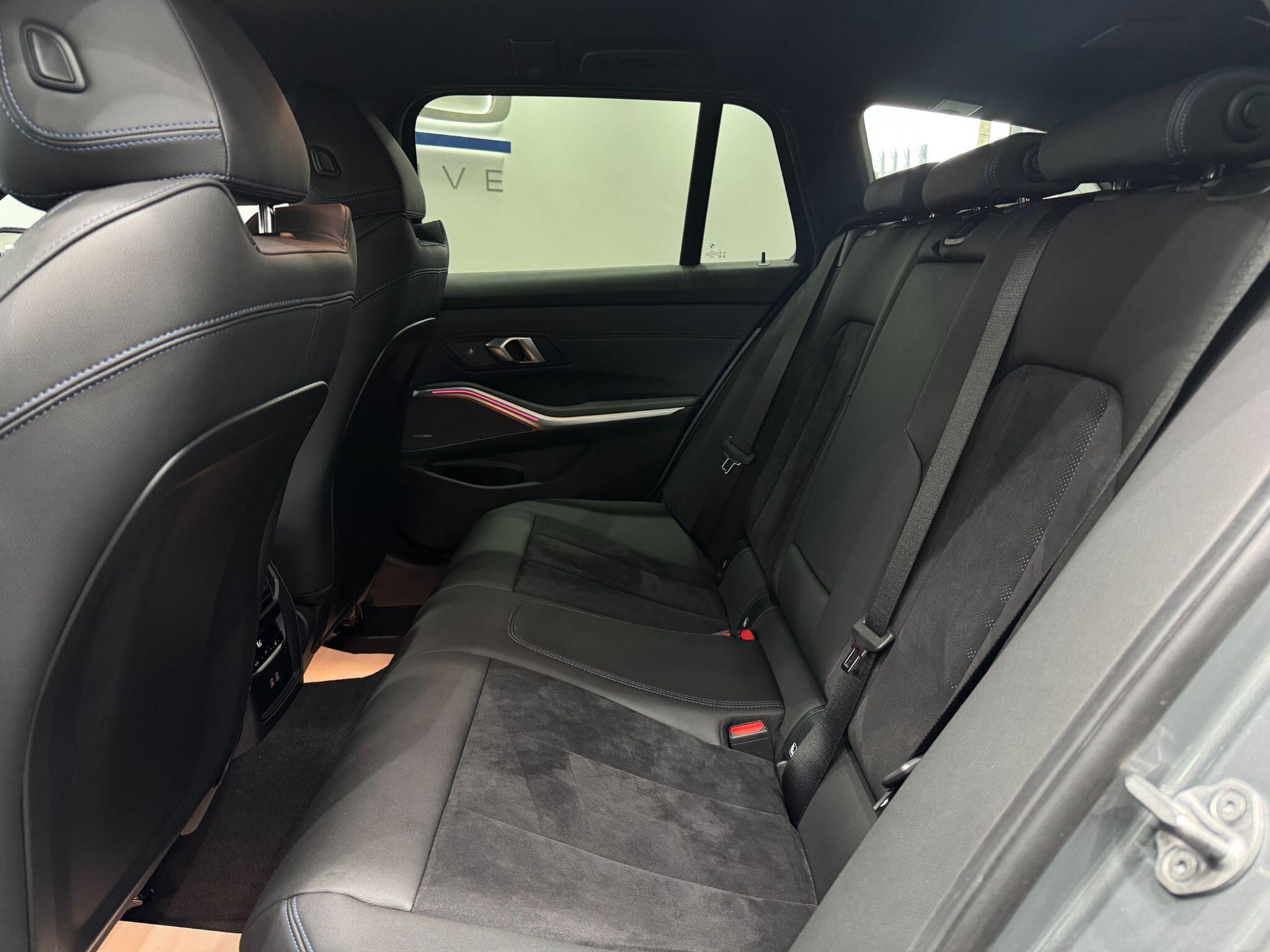 BMW 3 Series view 54