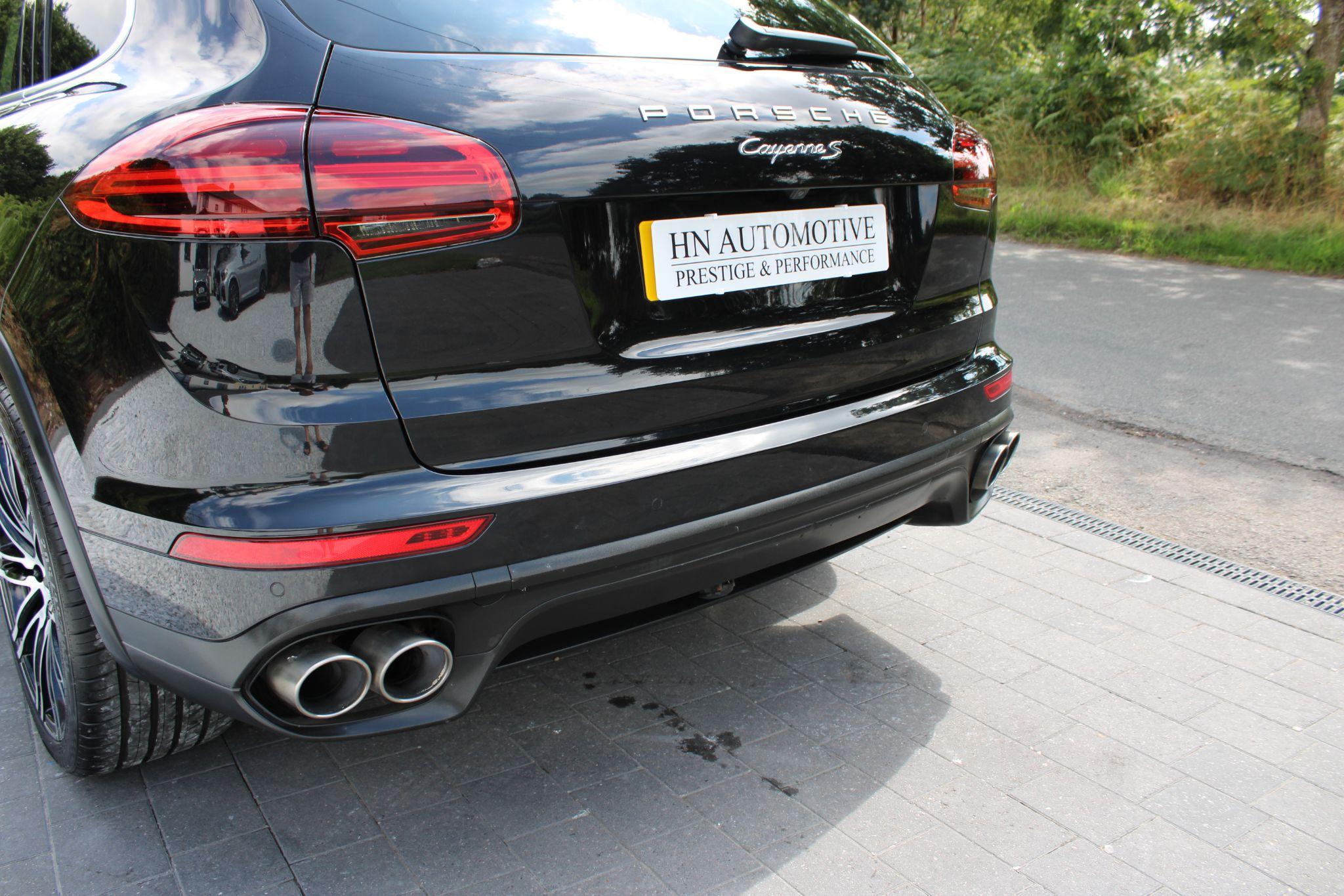 2016 Porsche Cayenne 4.2 TD V8 S TiptronicS 4WD Euro 6 (s/s) 5dr • 87,000 miles image 15
