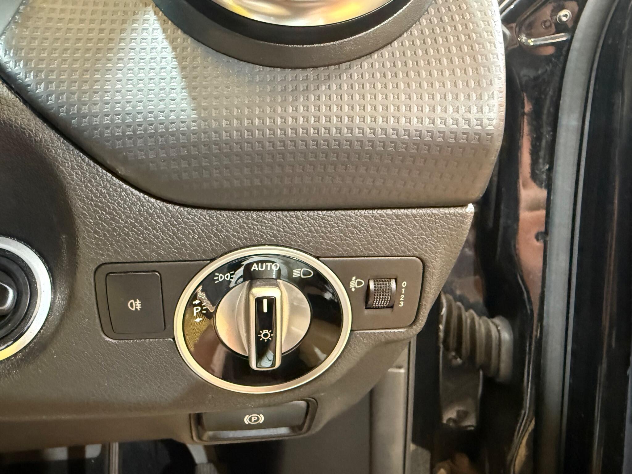Mercedes-Benz A Class view 28