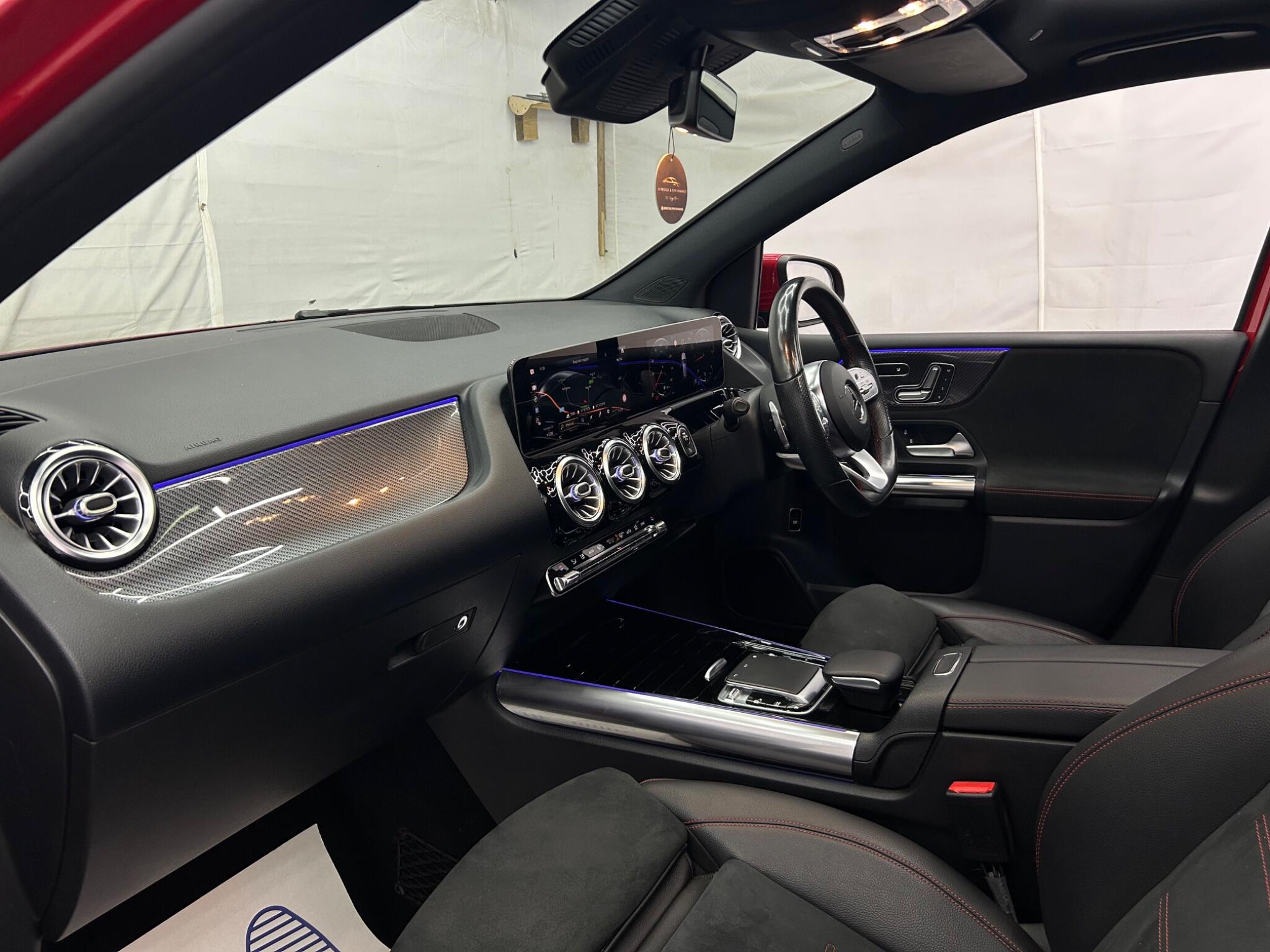 Mercedes-Benz B Class view 17