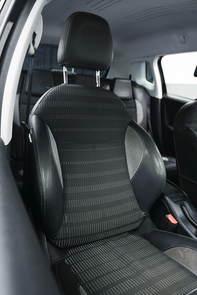 Peugeot 2008 view 13