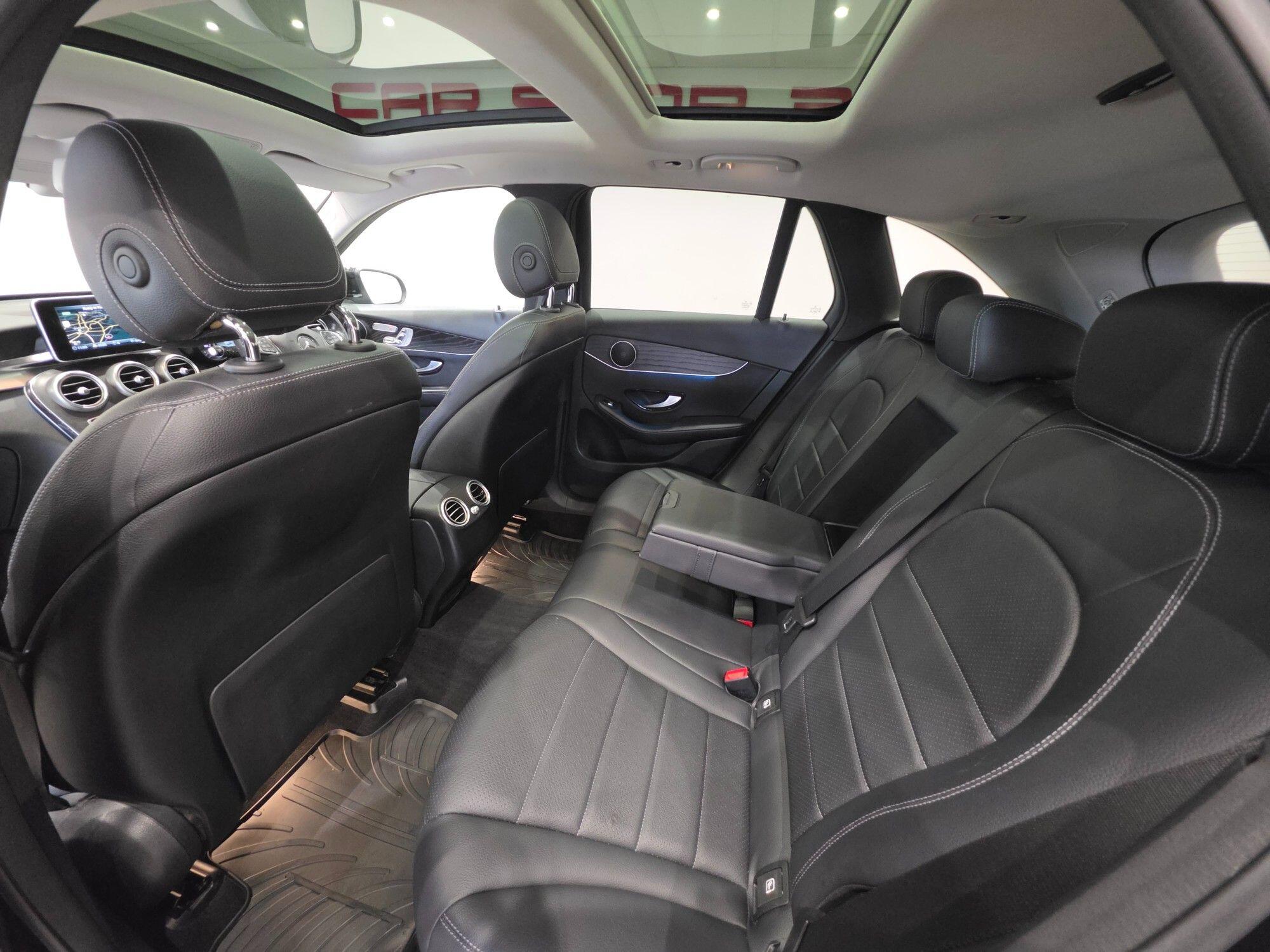 Mercedes-Benz GLC view 85