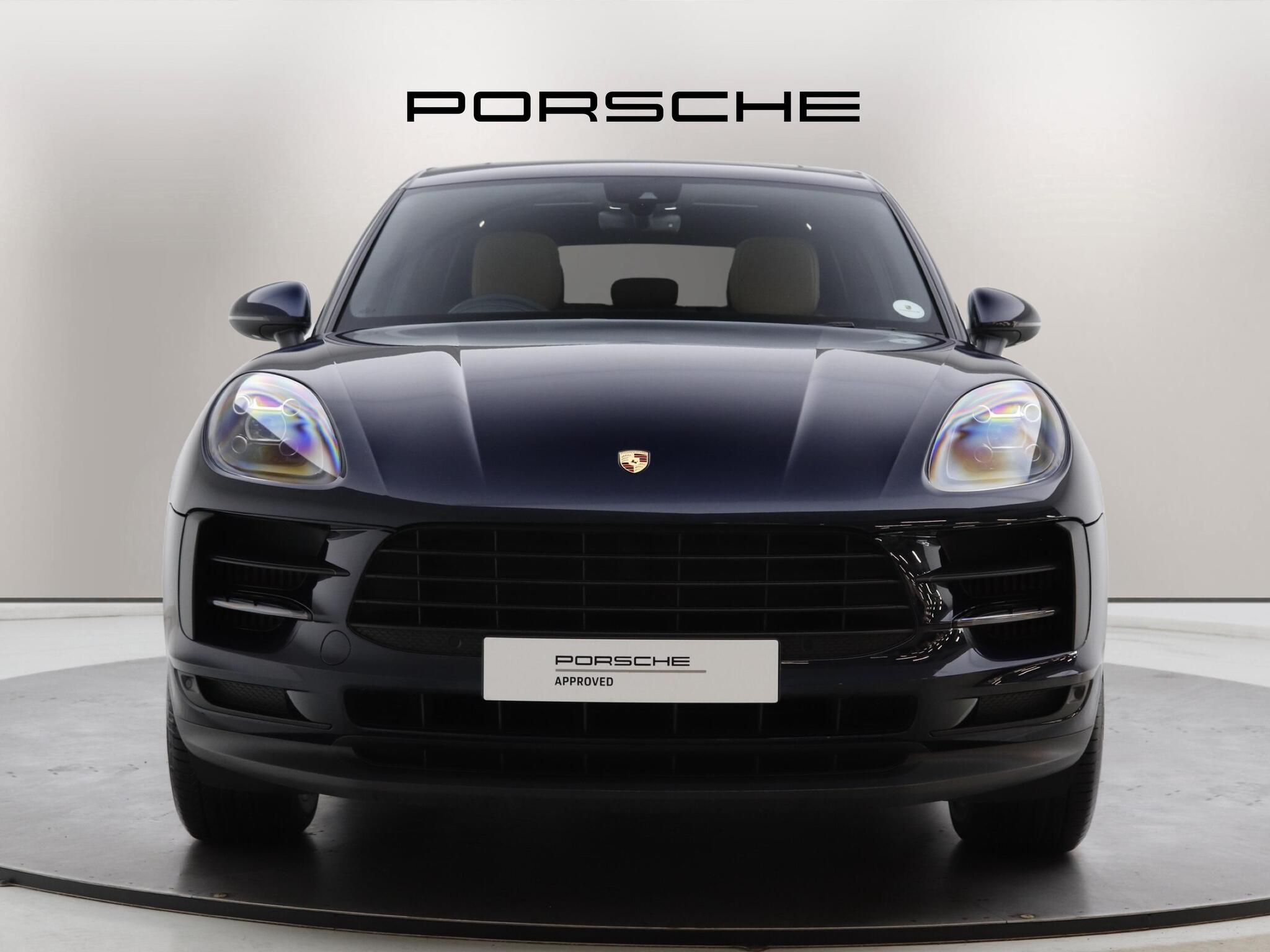 Porsche Macan view 6