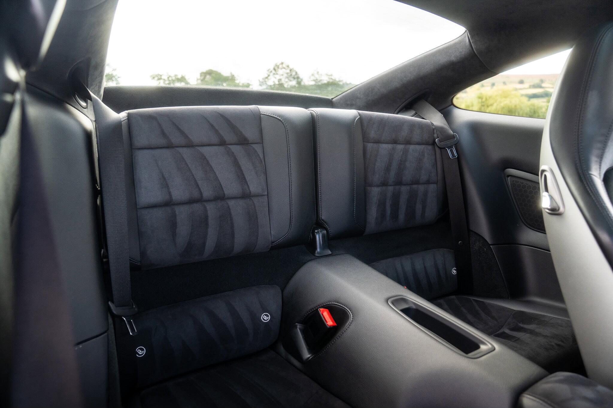 Porsche 911 view 33