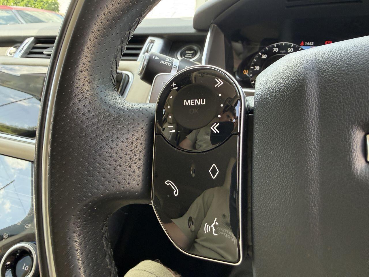 Land Rover Range Rover Sport view 41