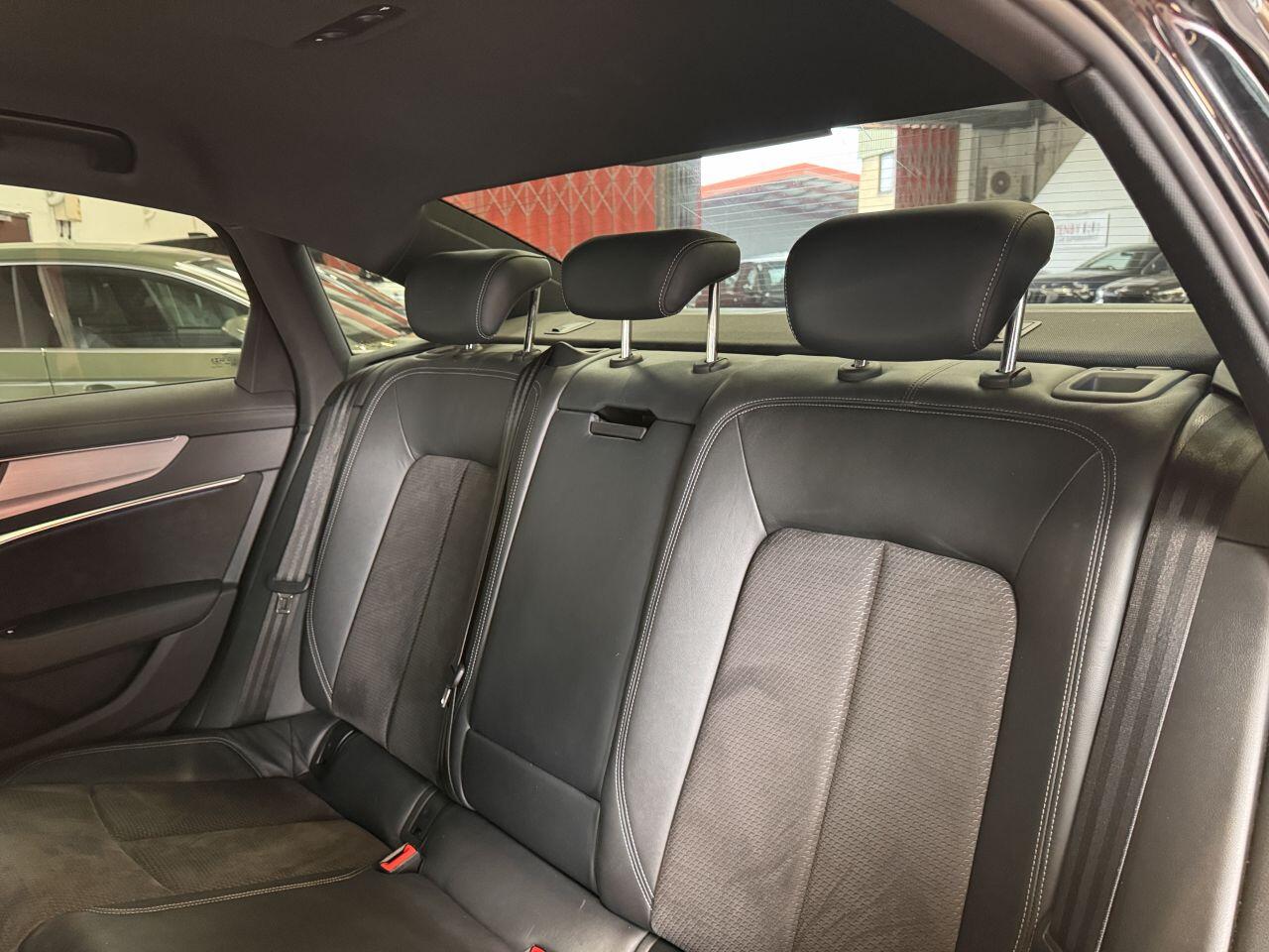 Audi A6 view 62