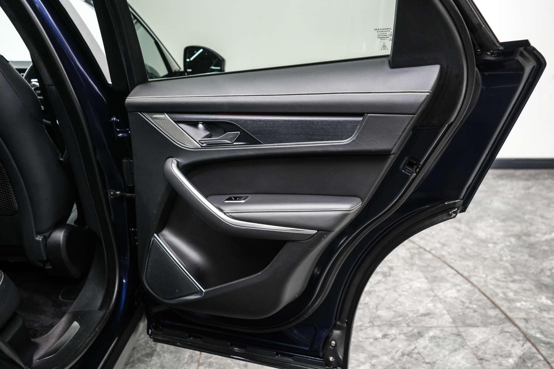 Jaguar F-Pace view 20