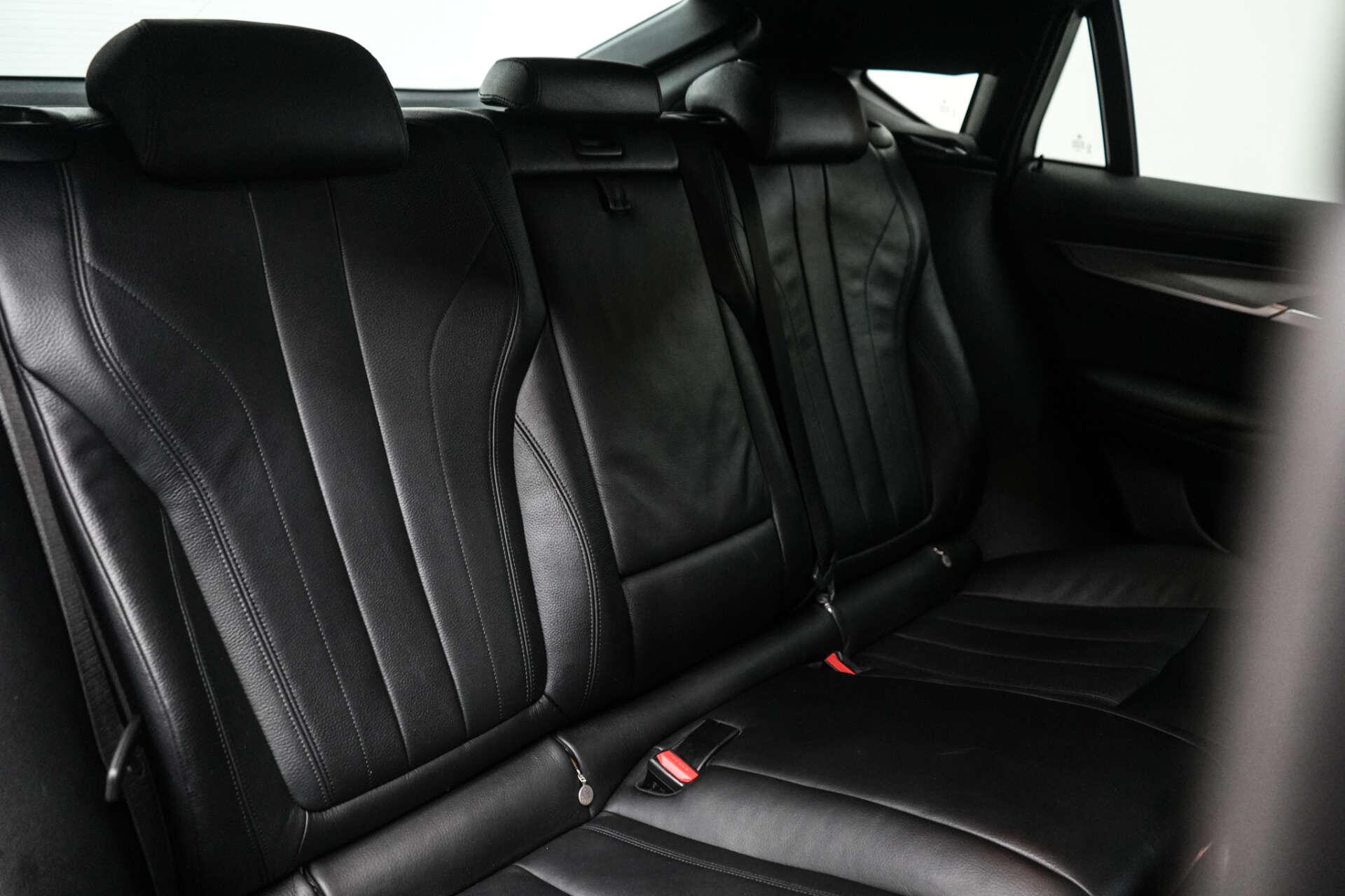 BMW X6 view 20