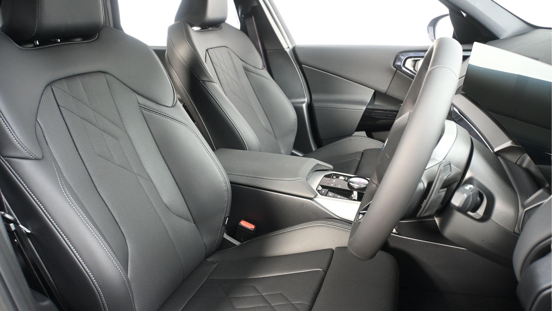 BMW X3 view 11
