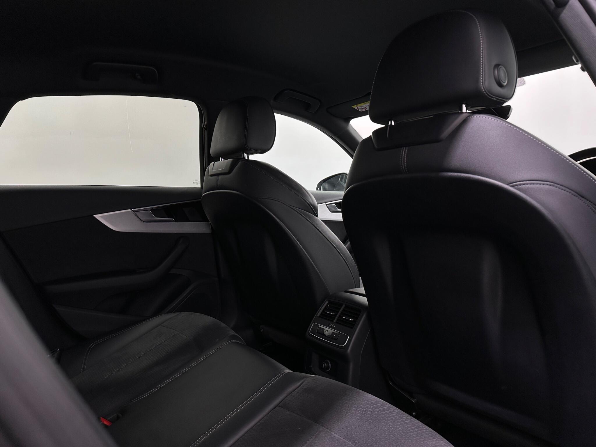 Audi A4 view 42