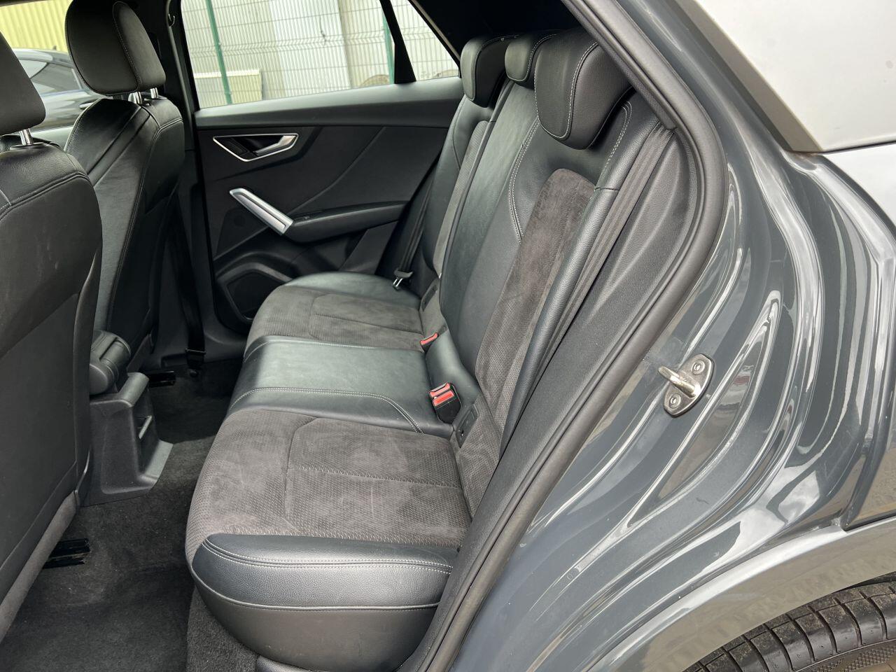 Audi Q2 view 24