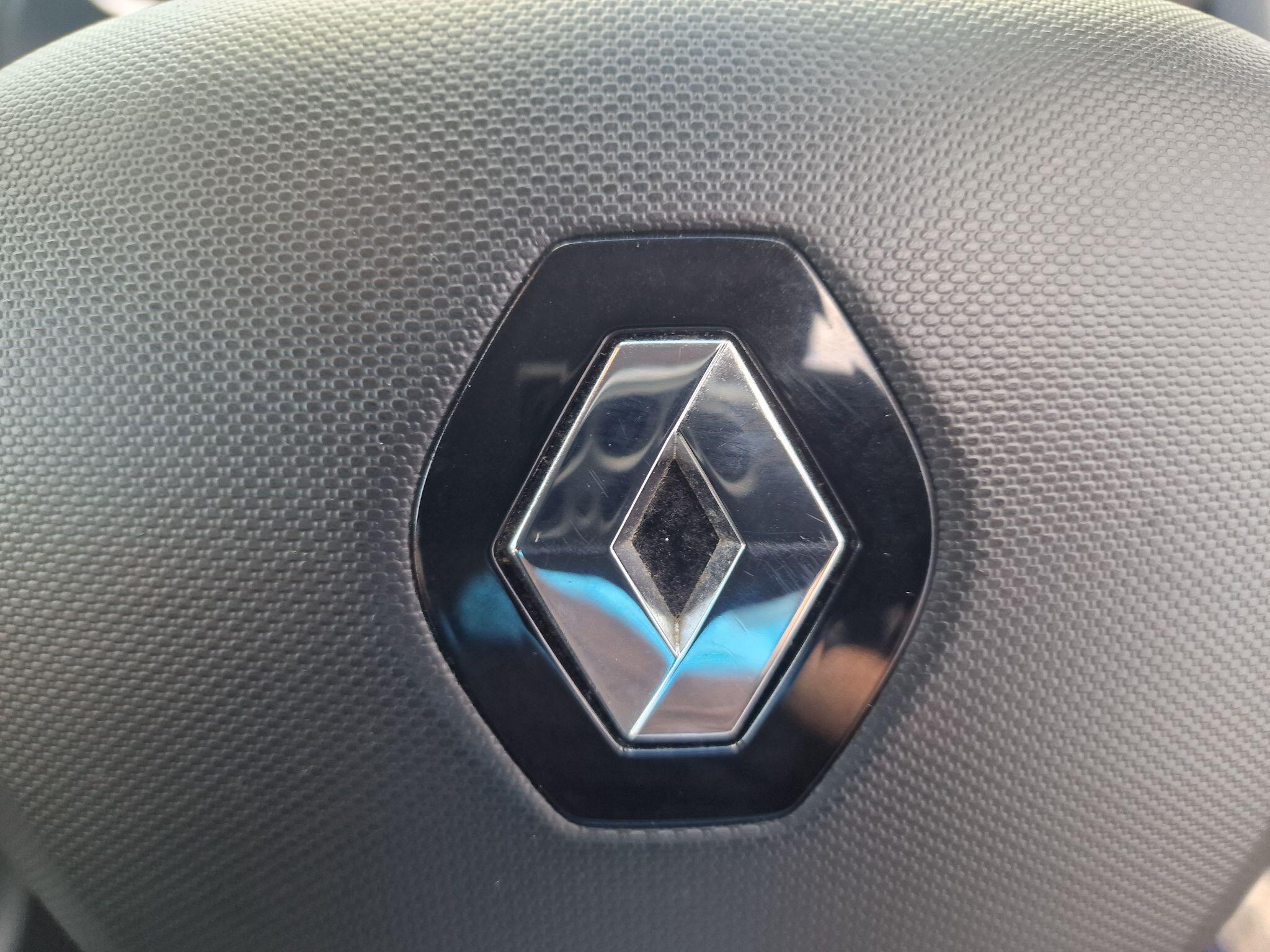 Renault Clio view 82