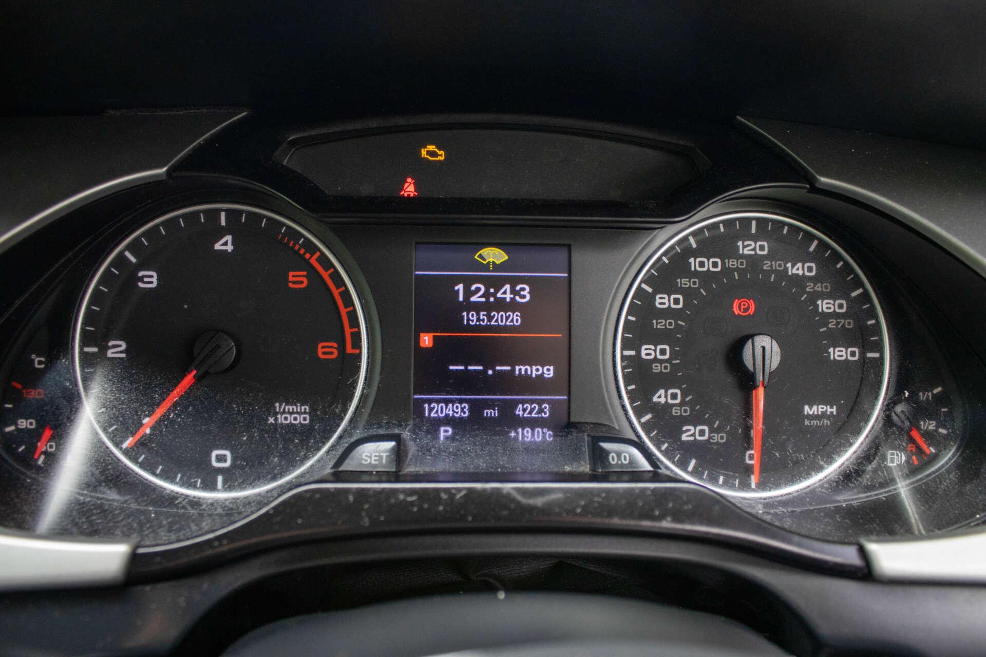 Audi A4 view 17