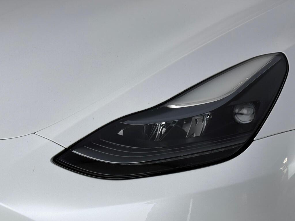 Tesla Model Y view 11