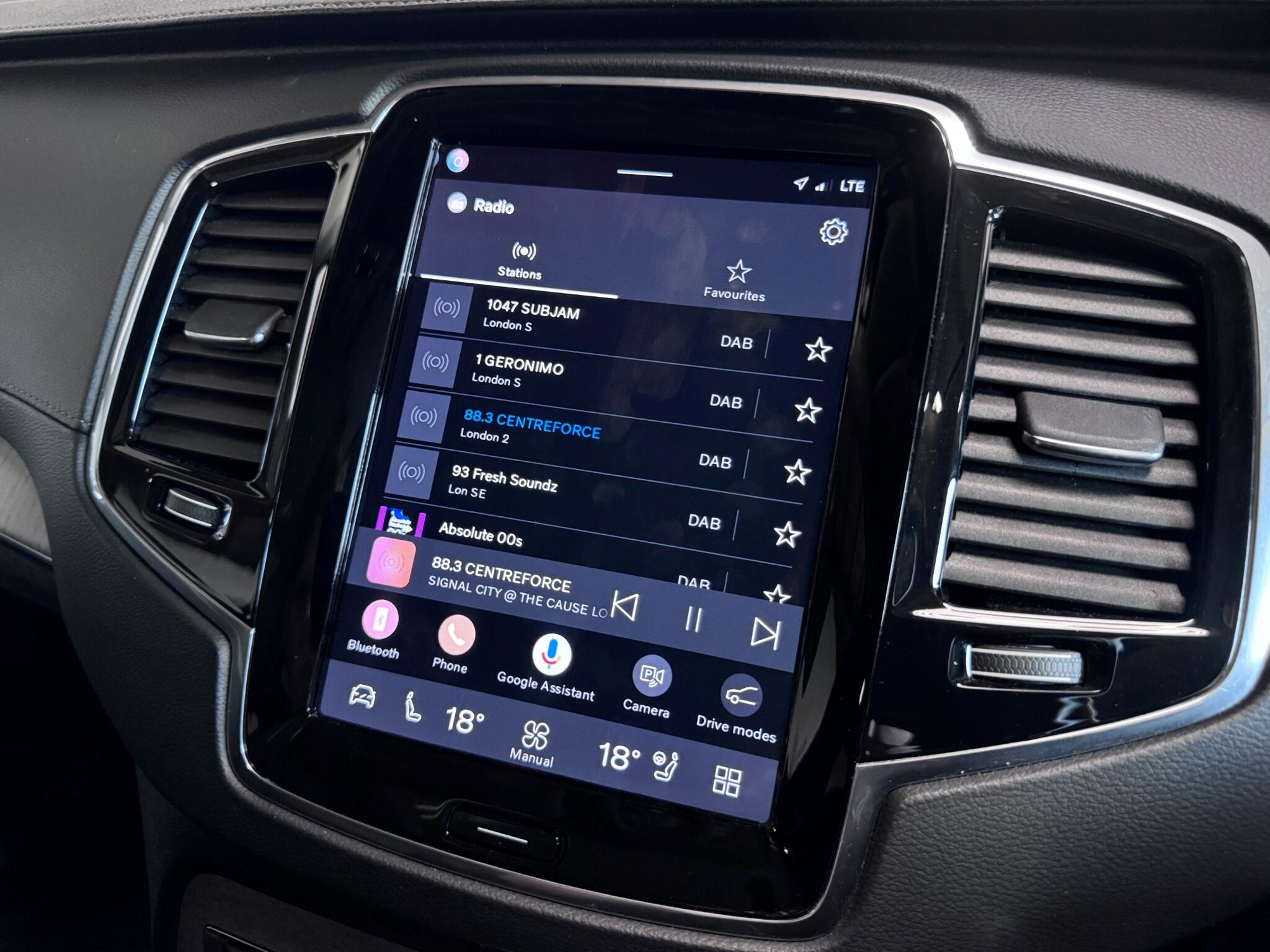 Volvo XC90 view 59
