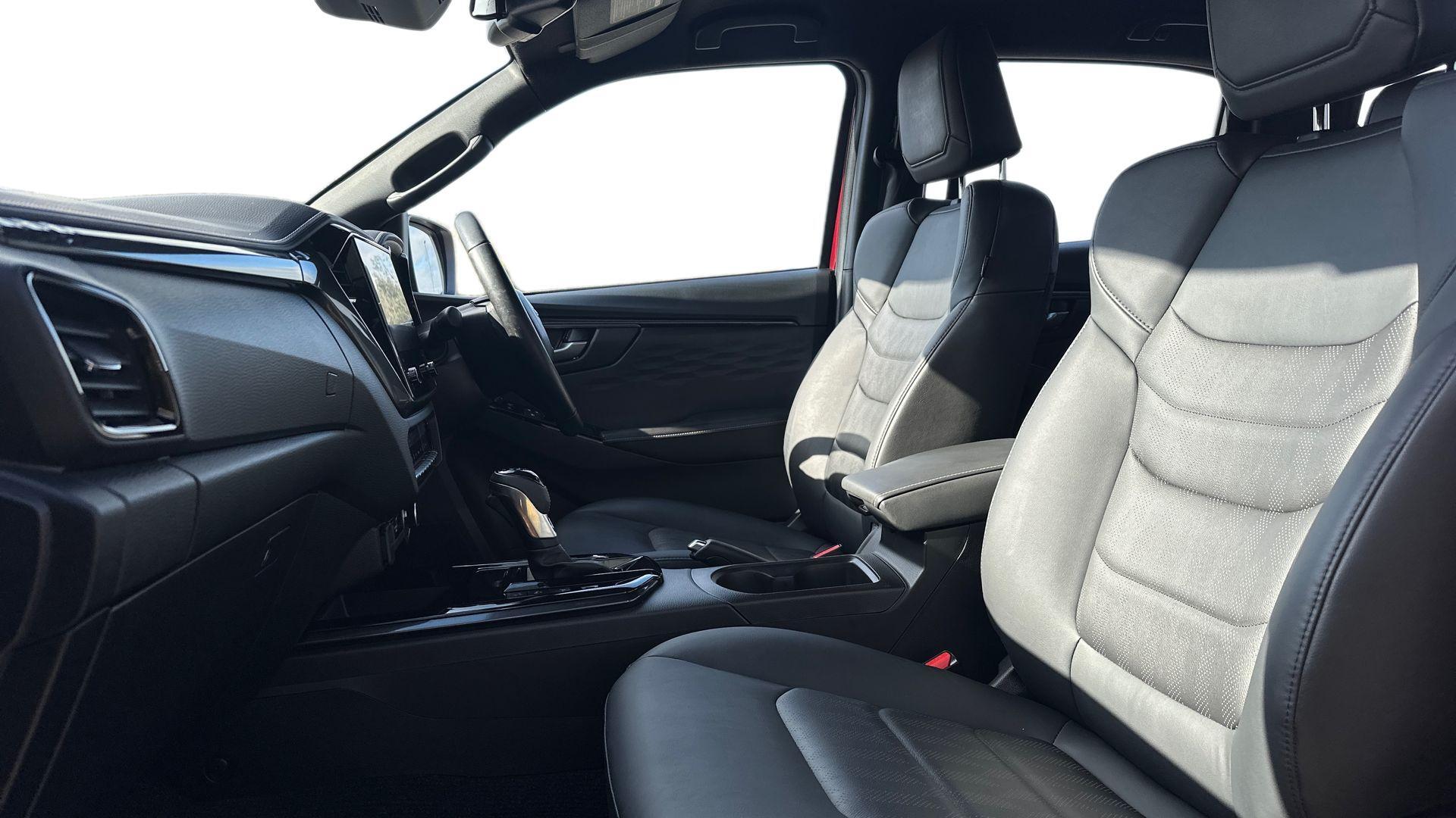 Isuzu D-Max view 3