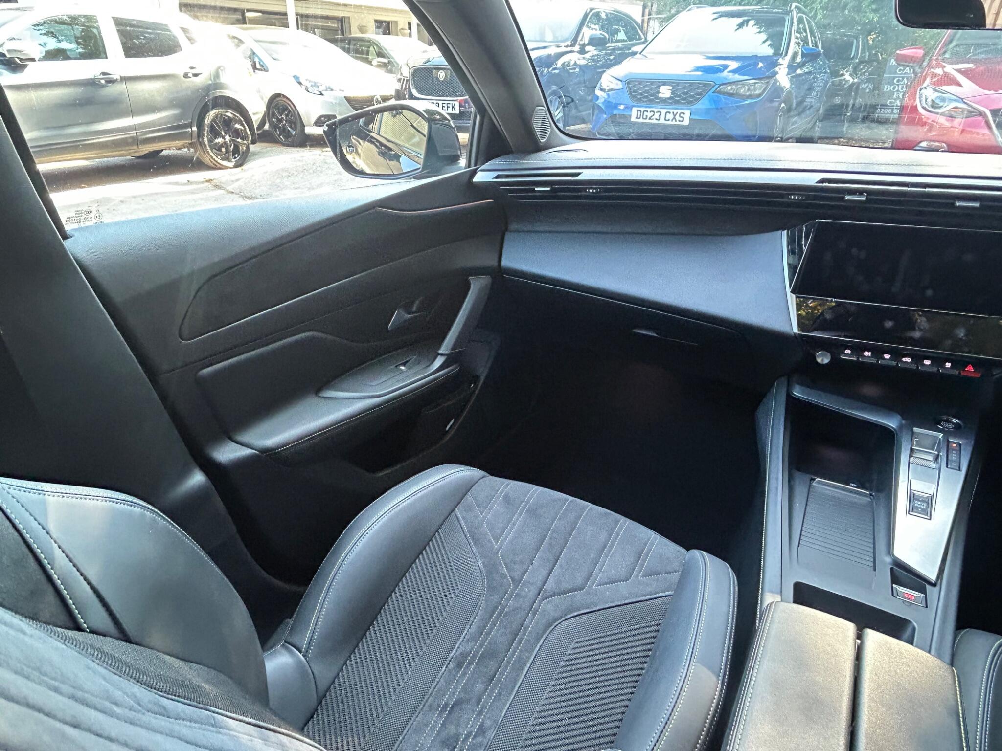 Peugeot 308 view 26