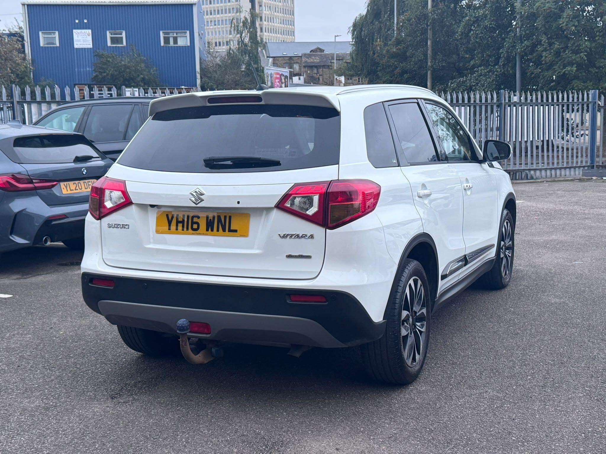 Suzuki Vitara view 14