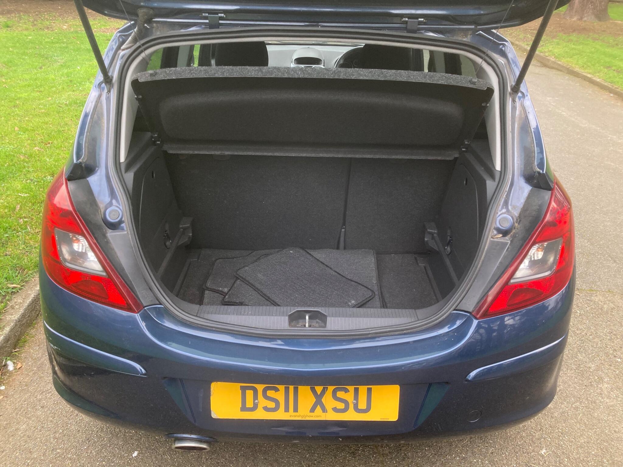 Vauxhall Corsa view 11