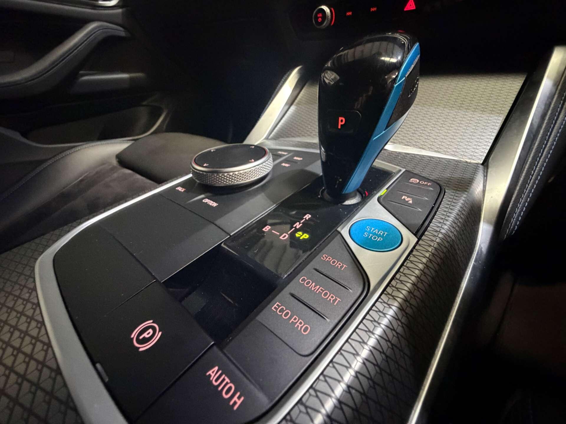 BMW I4 view 18