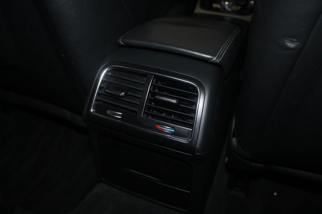 Audi A4 view 58