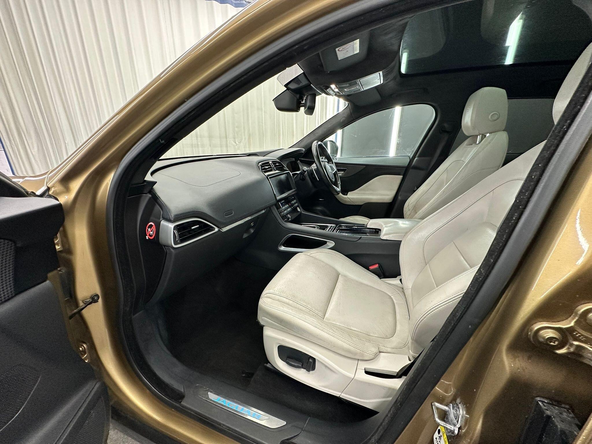 Jaguar F-Pace view 32