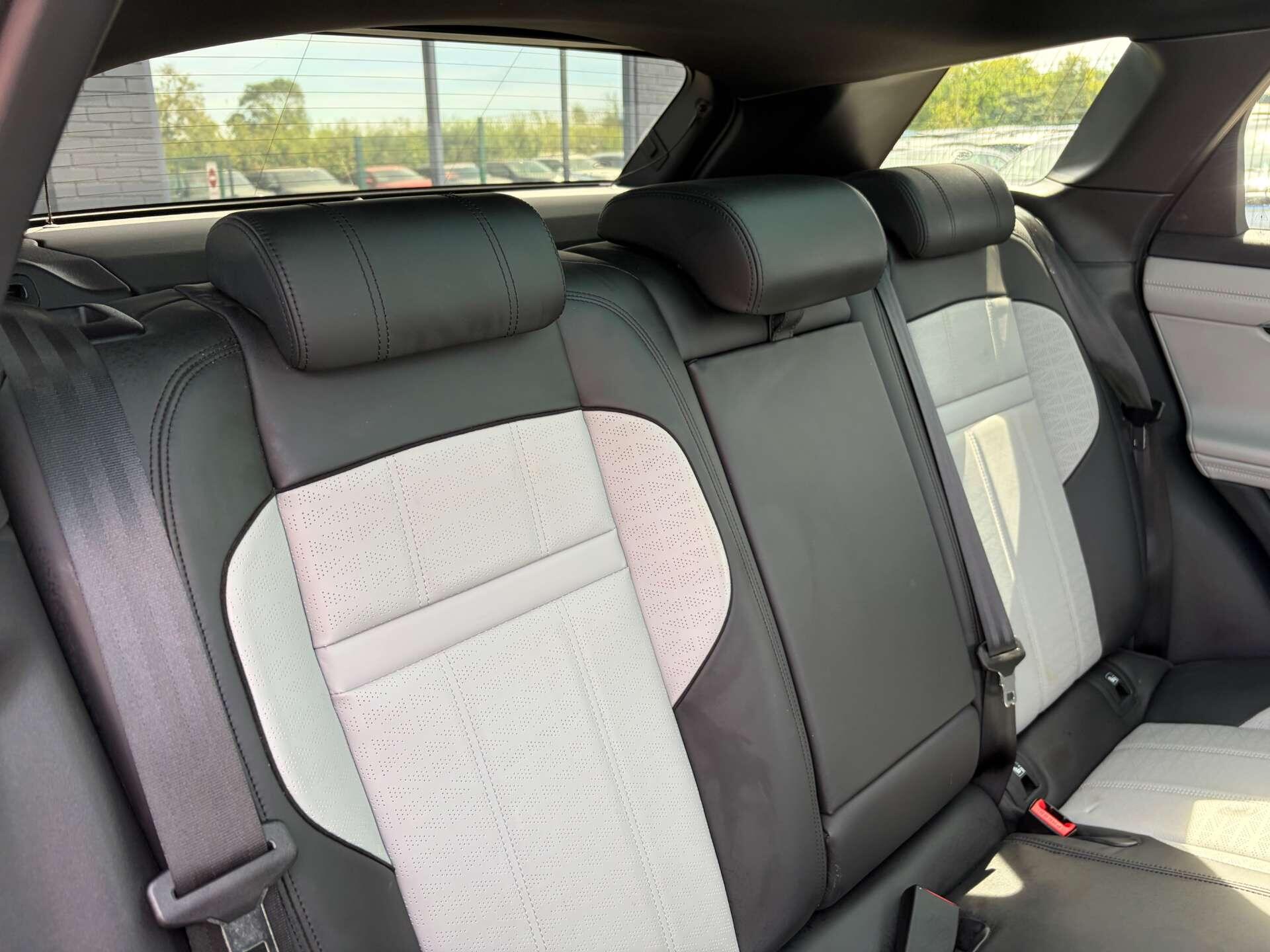 Land Rover Range Rover Evoque view 30