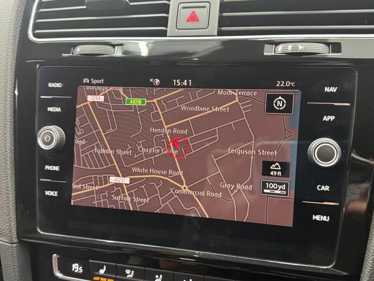 Volkswagen Golf view 17