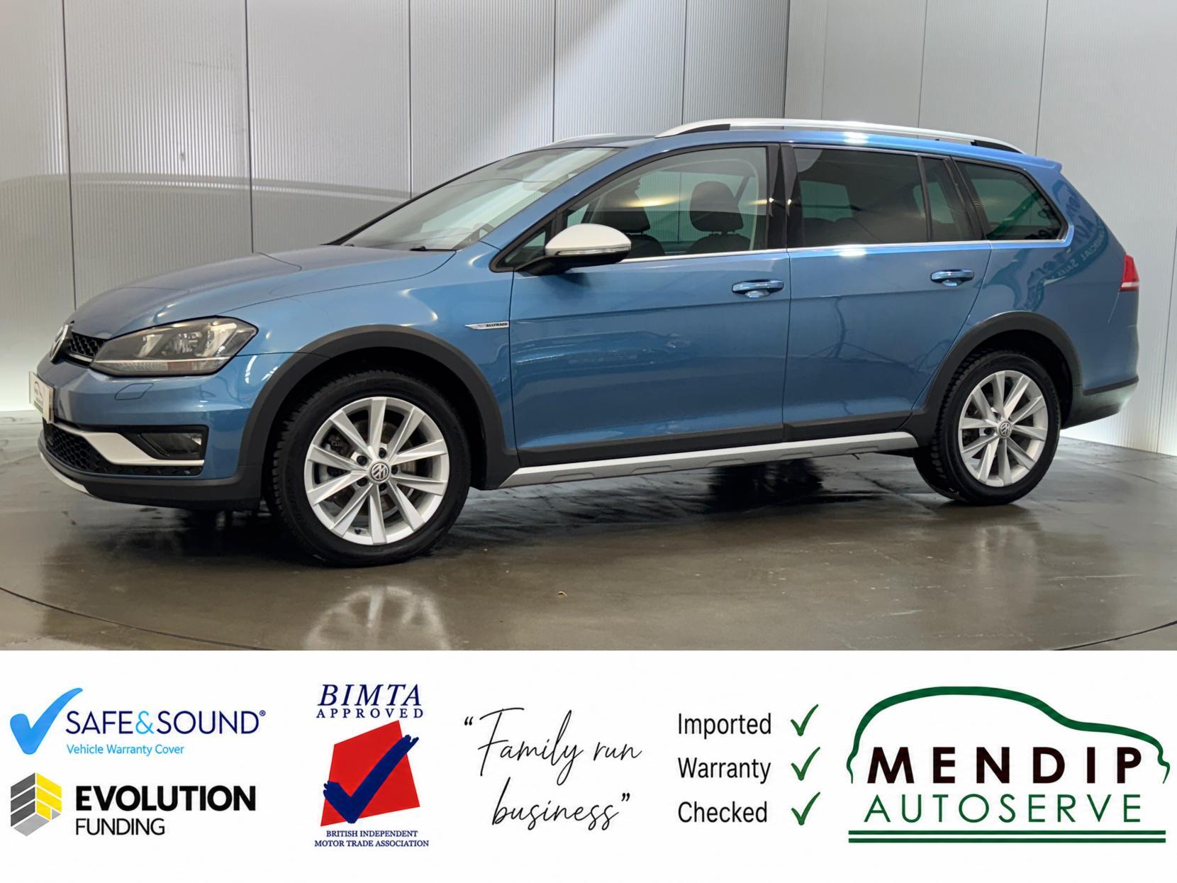 Volkswagen Golf view 2