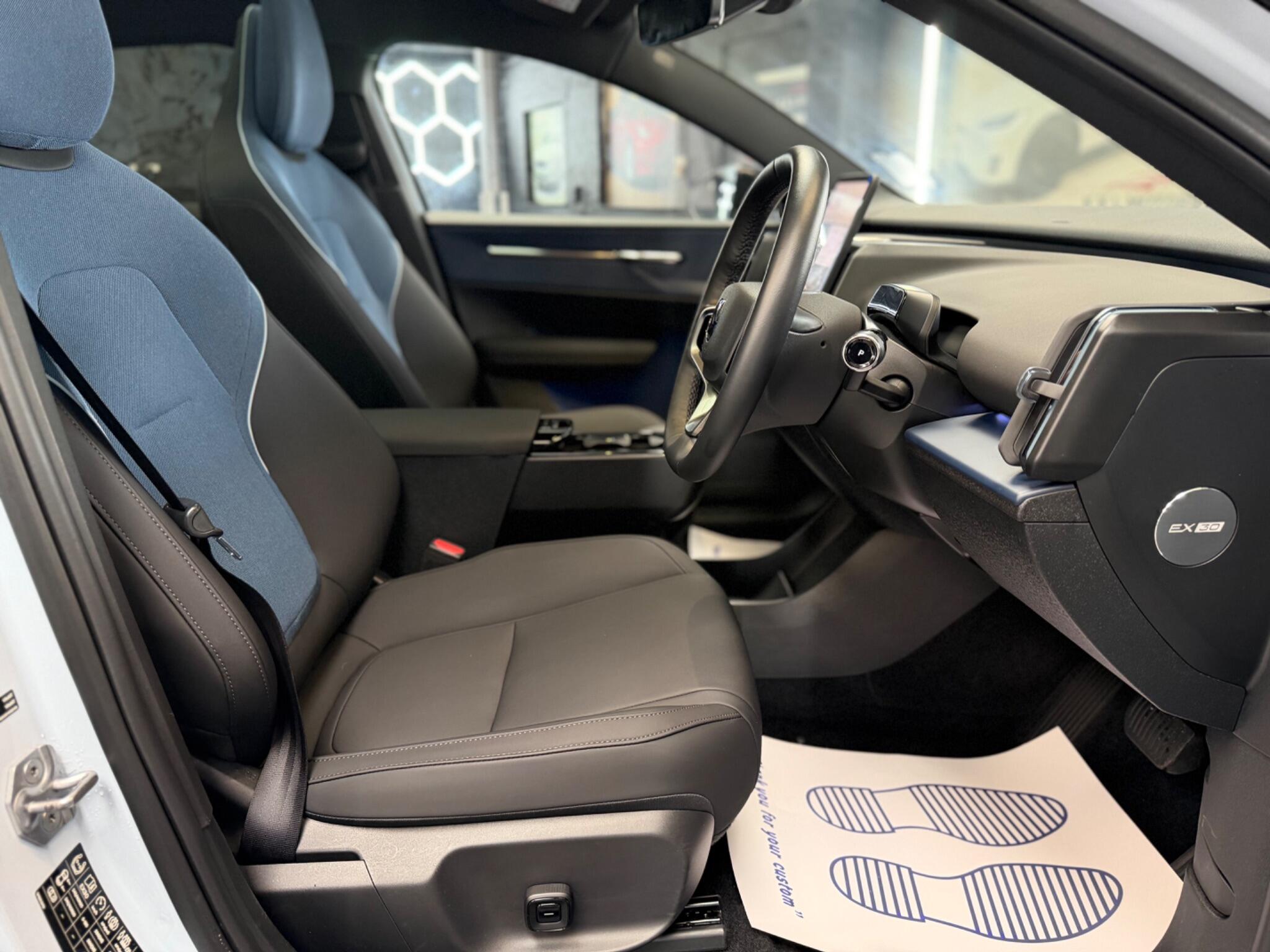 Volvo Ex30 view 26